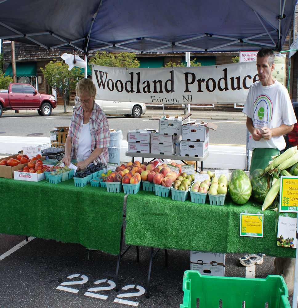 Farmers Market Woodland Produce